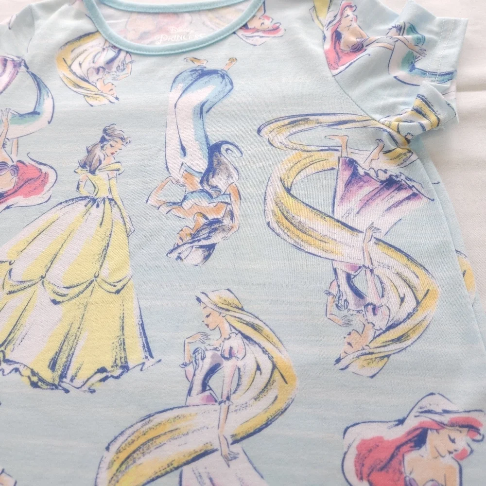 NWOT Disney Princess Kids Pajamas - Multicolor - Picture 3 of 6